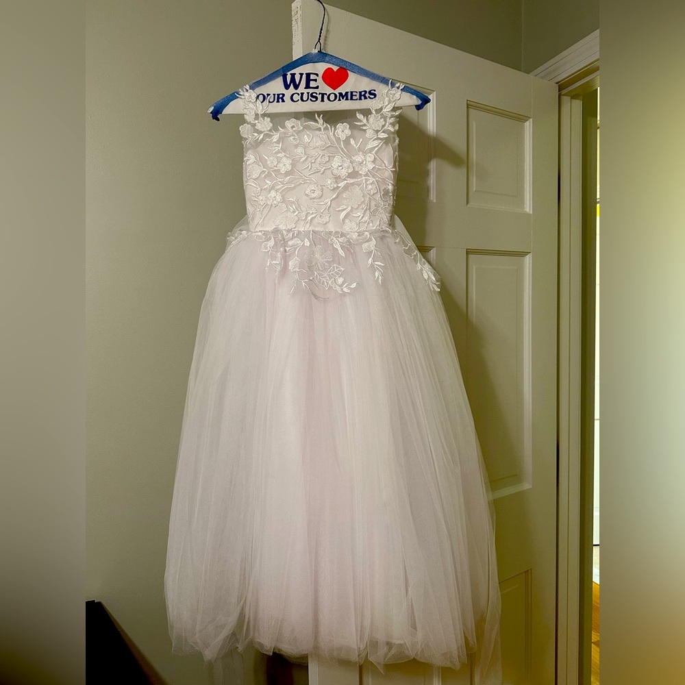 Size 6  - White flower girl dress